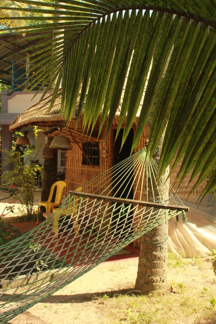Elara Beach View Homestay Alappuzha Eksteriør billede