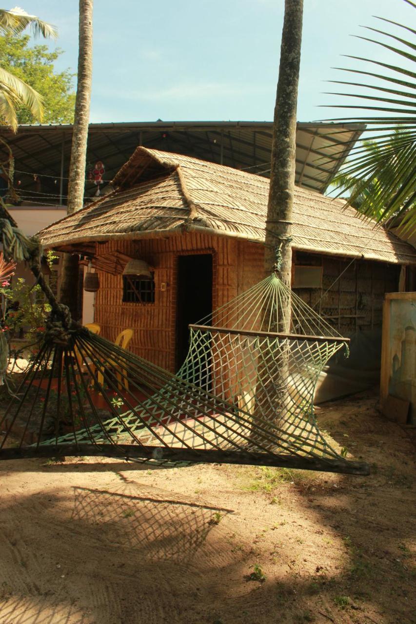 Elara Beach View Homestay Alappuzha Eksteriør billede