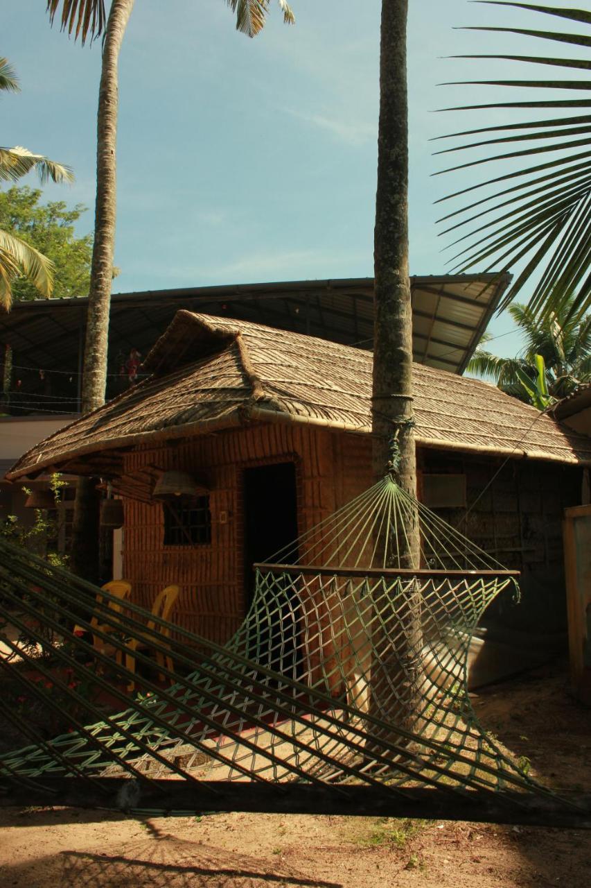 Elara Beach View Homestay Alappuzha Eksteriør billede